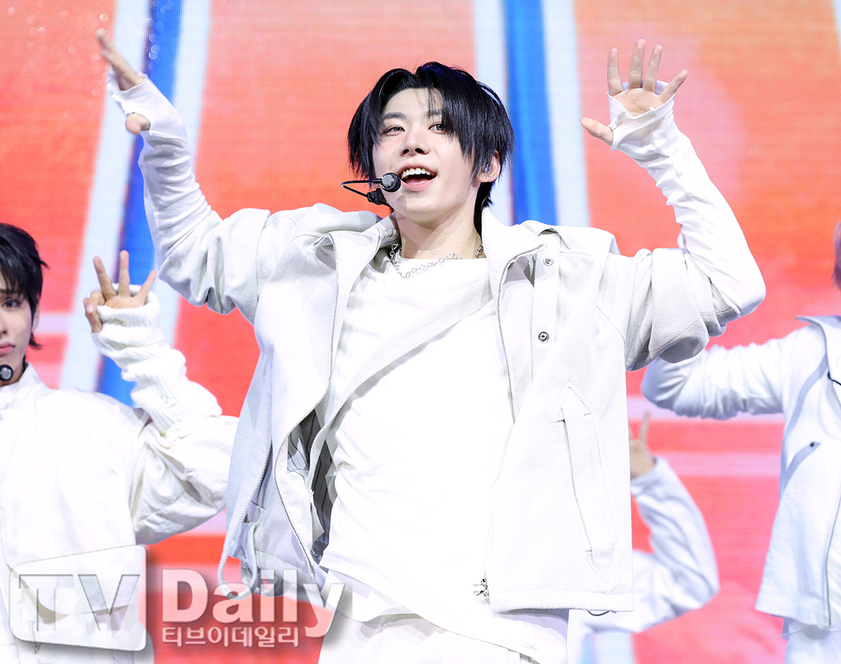 ƼºêÀ̵¥Àϸ® Æ÷Åä