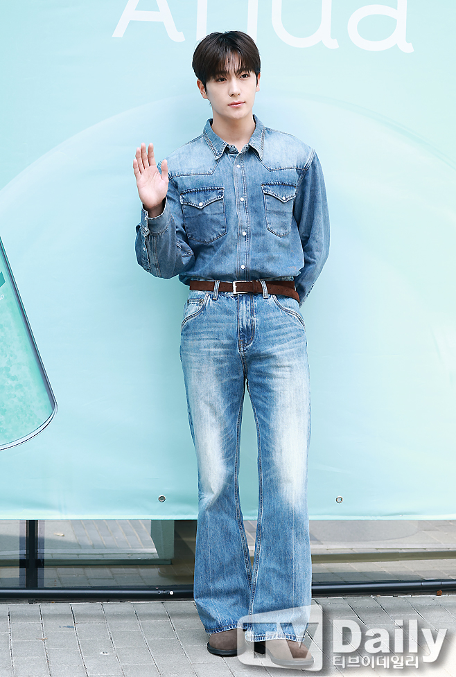 ƼºêÀ̵¥Àϸ® Æ÷Åä