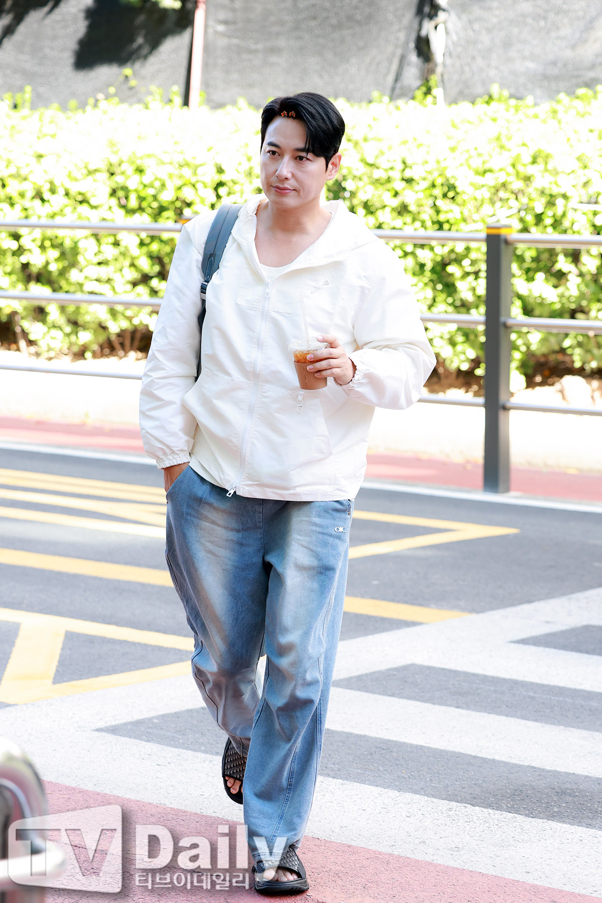 ƼºêÀ̵¥Àϸ® Æ÷Åä