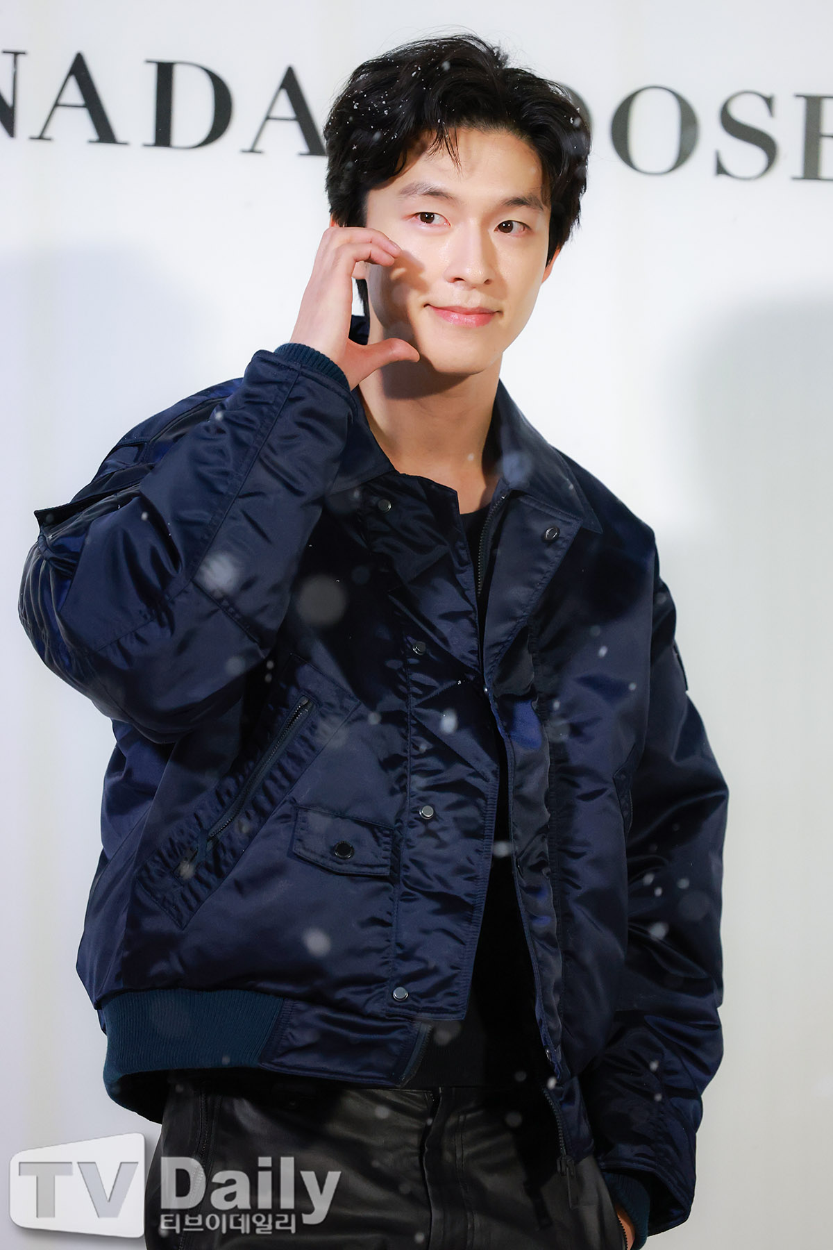 ƼºêÀ̵¥Àϸ® Æ÷Åä