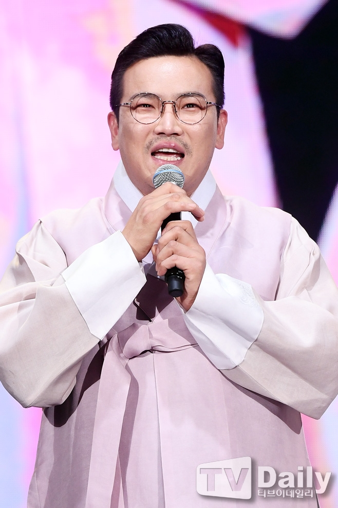 ƼºêÀ̵¥Àϸ® Æ÷Åä