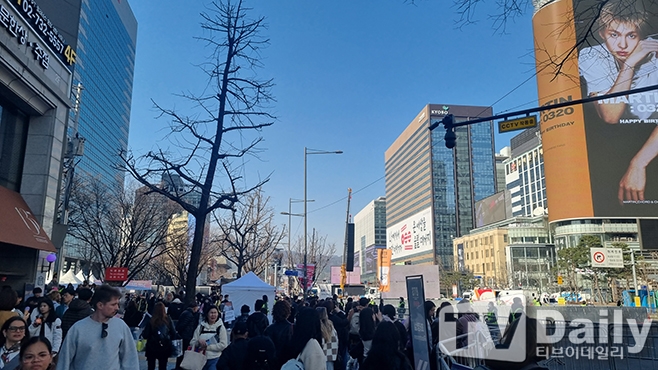 ƼºêÀ̵¥Àϸ® Æ÷Åä