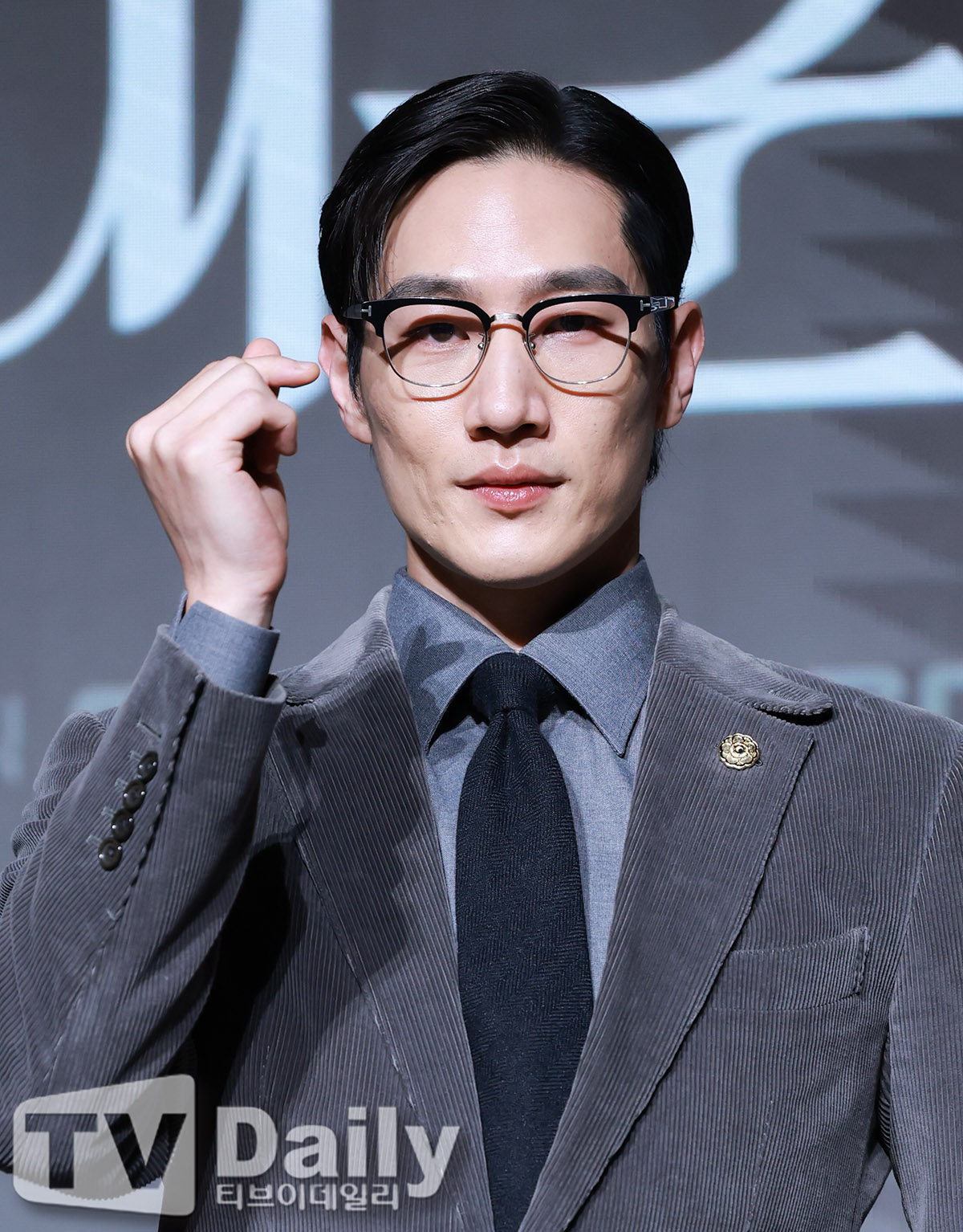 ƼºêÀ̵¥Àϸ® Æ÷Åä