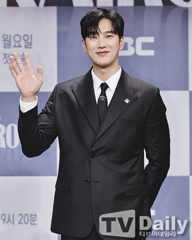 Ä«À̷νº, ¾Èº¸Çö