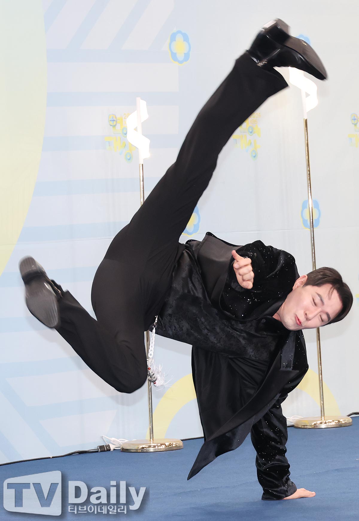 ƼºêÀ̵¥Àϸ® Æ÷Åä