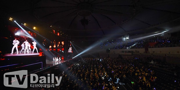 ƼºêÀ̵¥Àϸ® Æ÷Åä