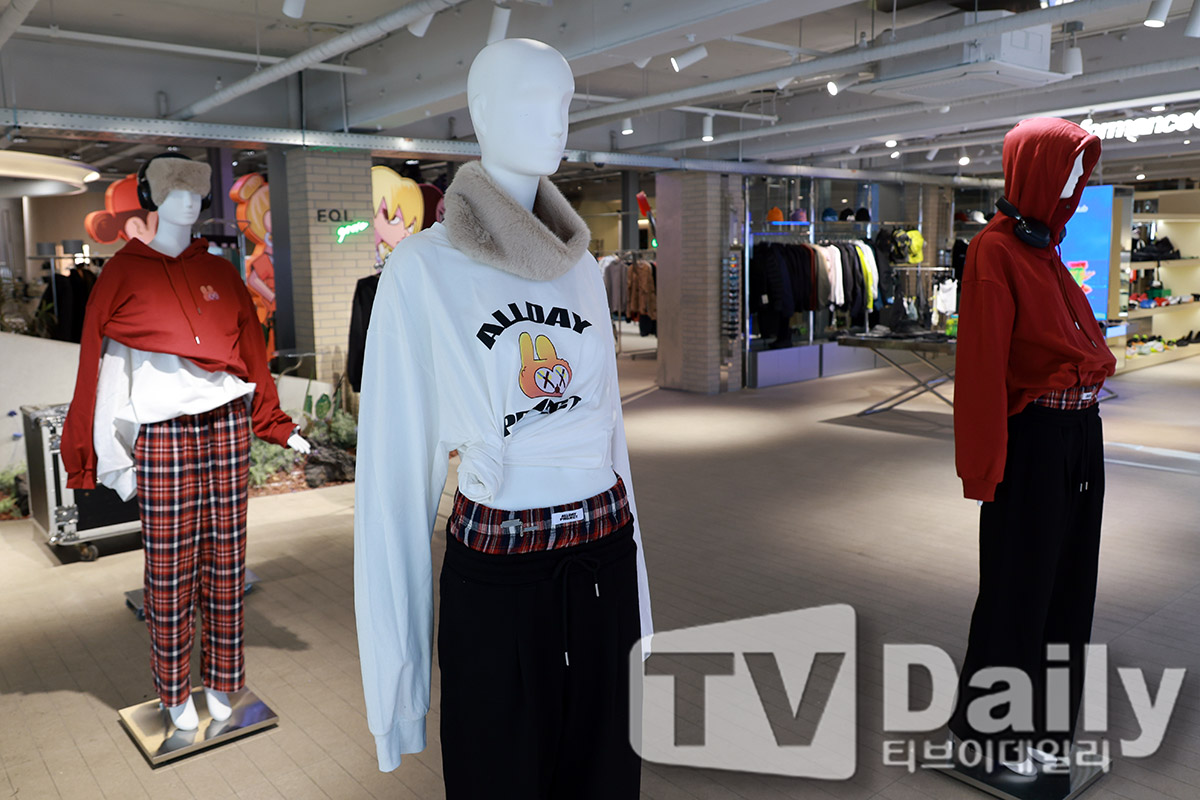 ƼºêÀ̵¥Àϸ® Æ÷Åä