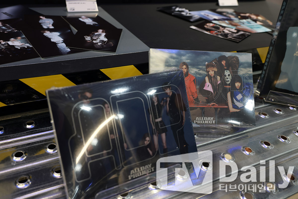 ƼºêÀ̵¥Àϸ® Æ÷Åä