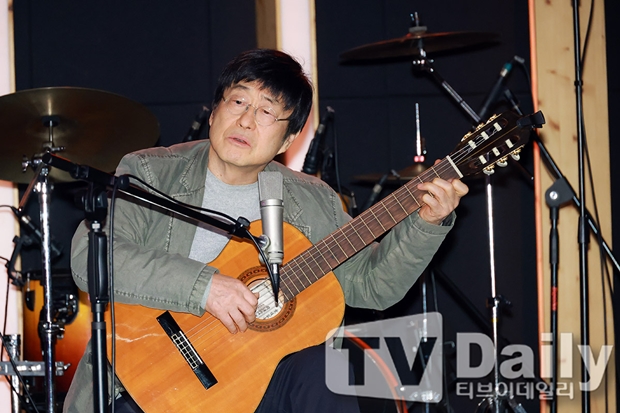 ƼºêÀ̵¥Àϸ® Æ÷Åä