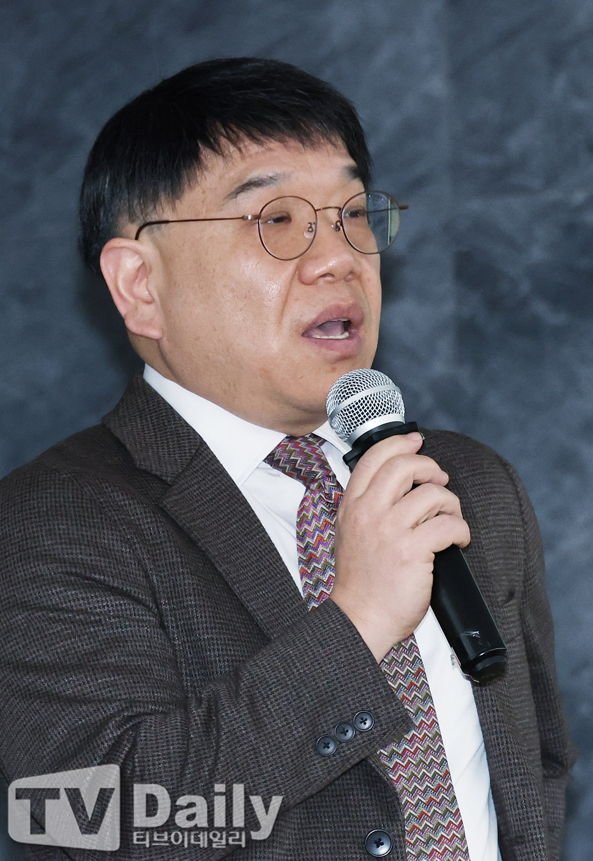 ƼºêÀ̵¥Àϸ® Æ÷Åä