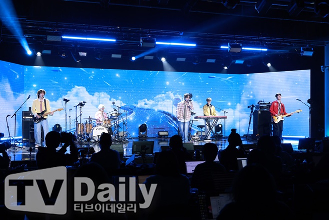 ƼºêÀ̵¥Àϸ® Æ÷Åä