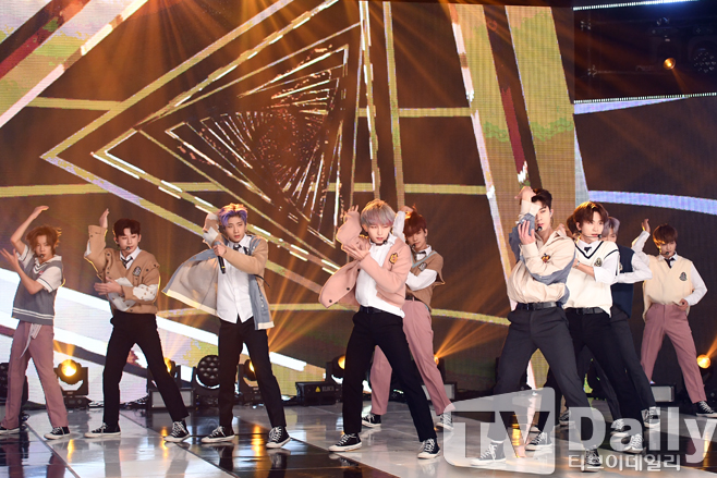 ƼºêÀ̵¥Àϸ® Æ÷Åä