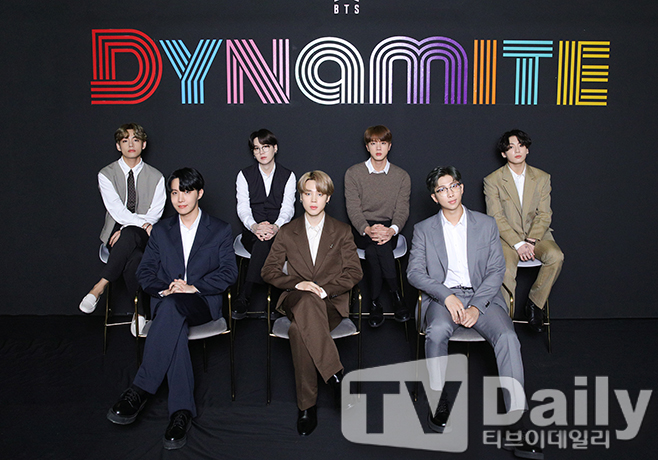 ºòÈ÷Æ®¿£ÅÍÅ×ÀÎ¸ÕÆ®, Ç÷¹µð½º¿£ÅÍÅ×ÀÎ¸ÕÆ®, ¹æÅº¼Ò³â´Ü BTS