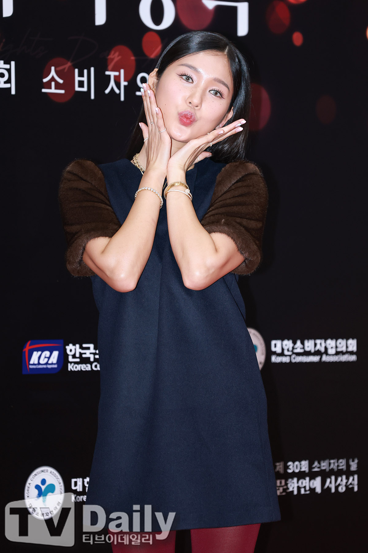 ƼºêÀ̵¥Àϸ® Æ÷Åä