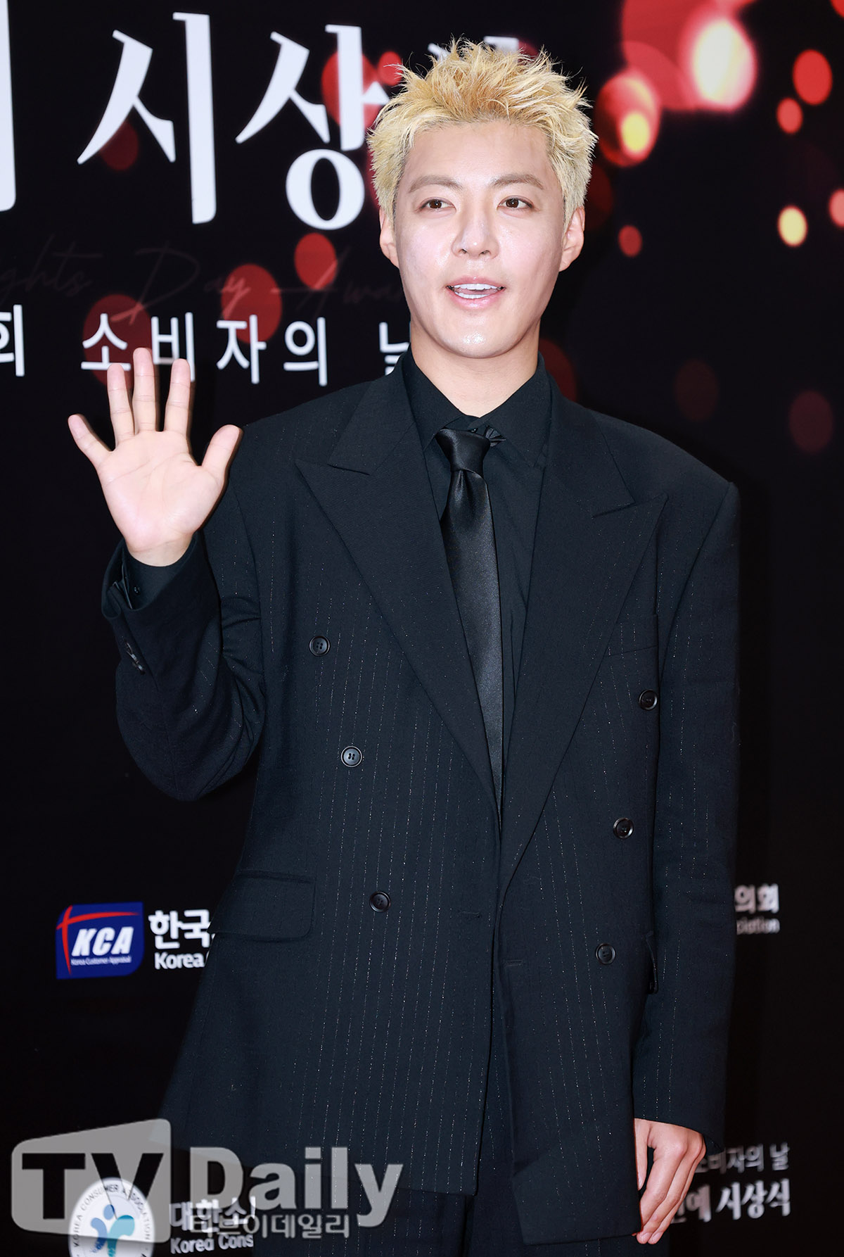 ƼºêÀ̵¥Àϸ® Æ÷Åä