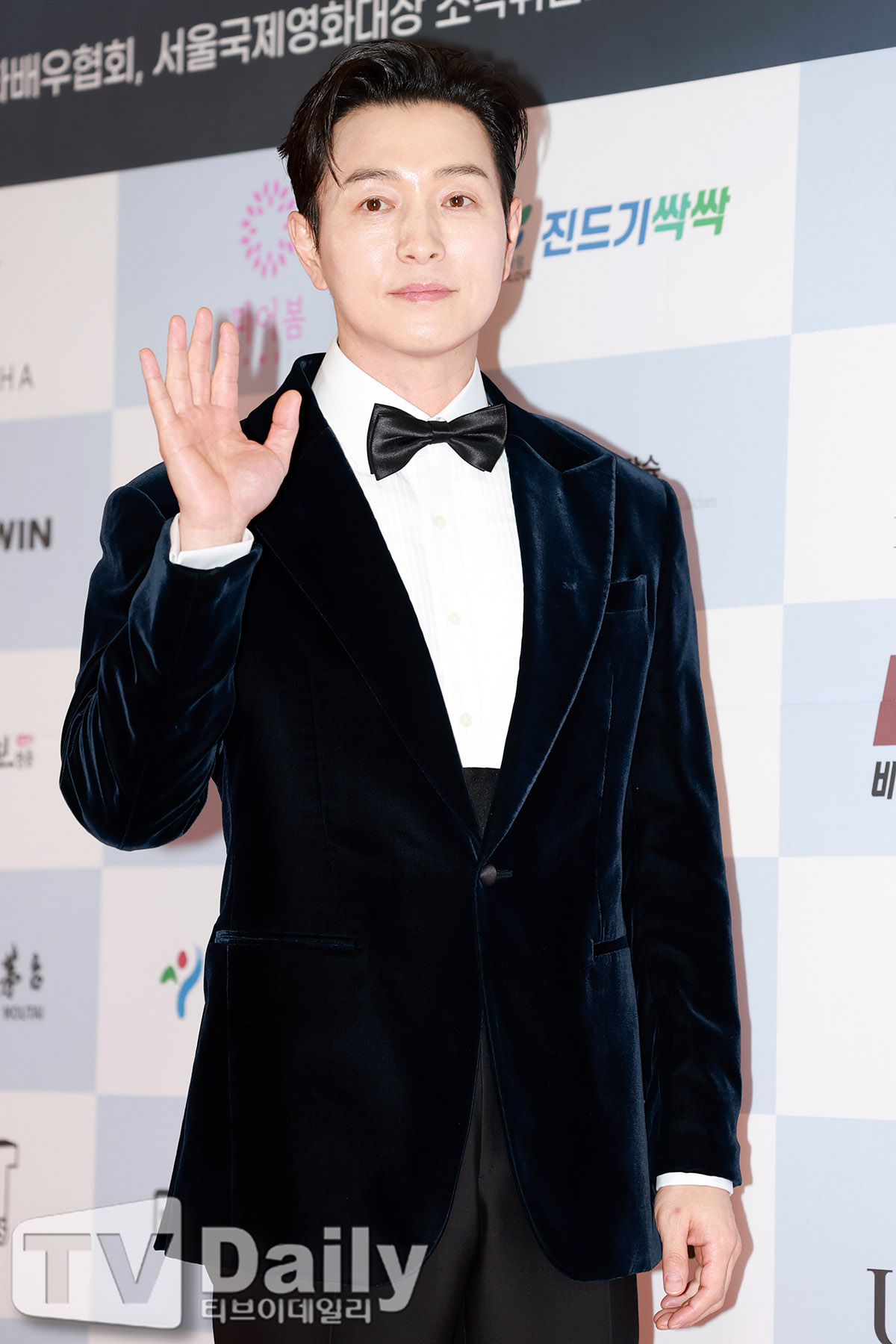 ƼºêÀ̵¥Àϸ® Æ÷Åä