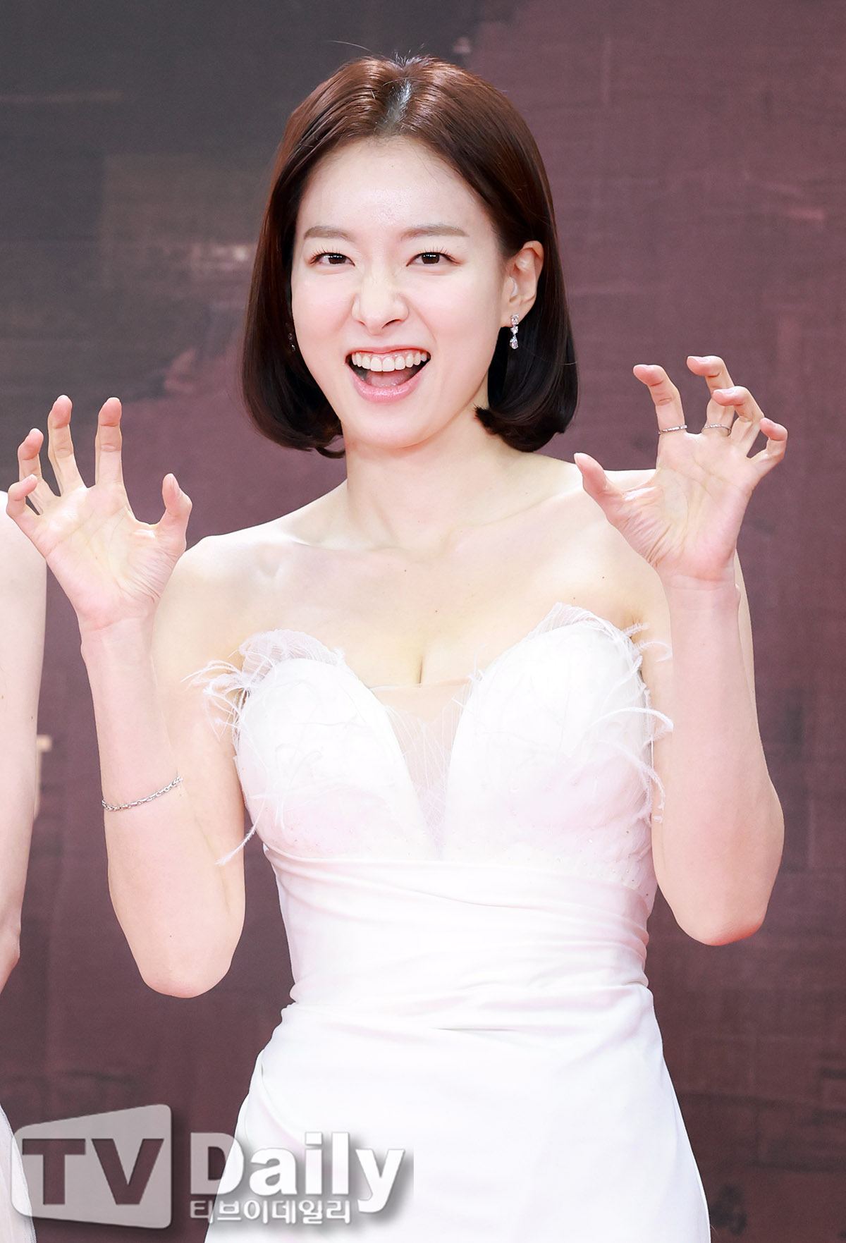 ƼºêÀ̵¥Àϸ® Æ÷Åä