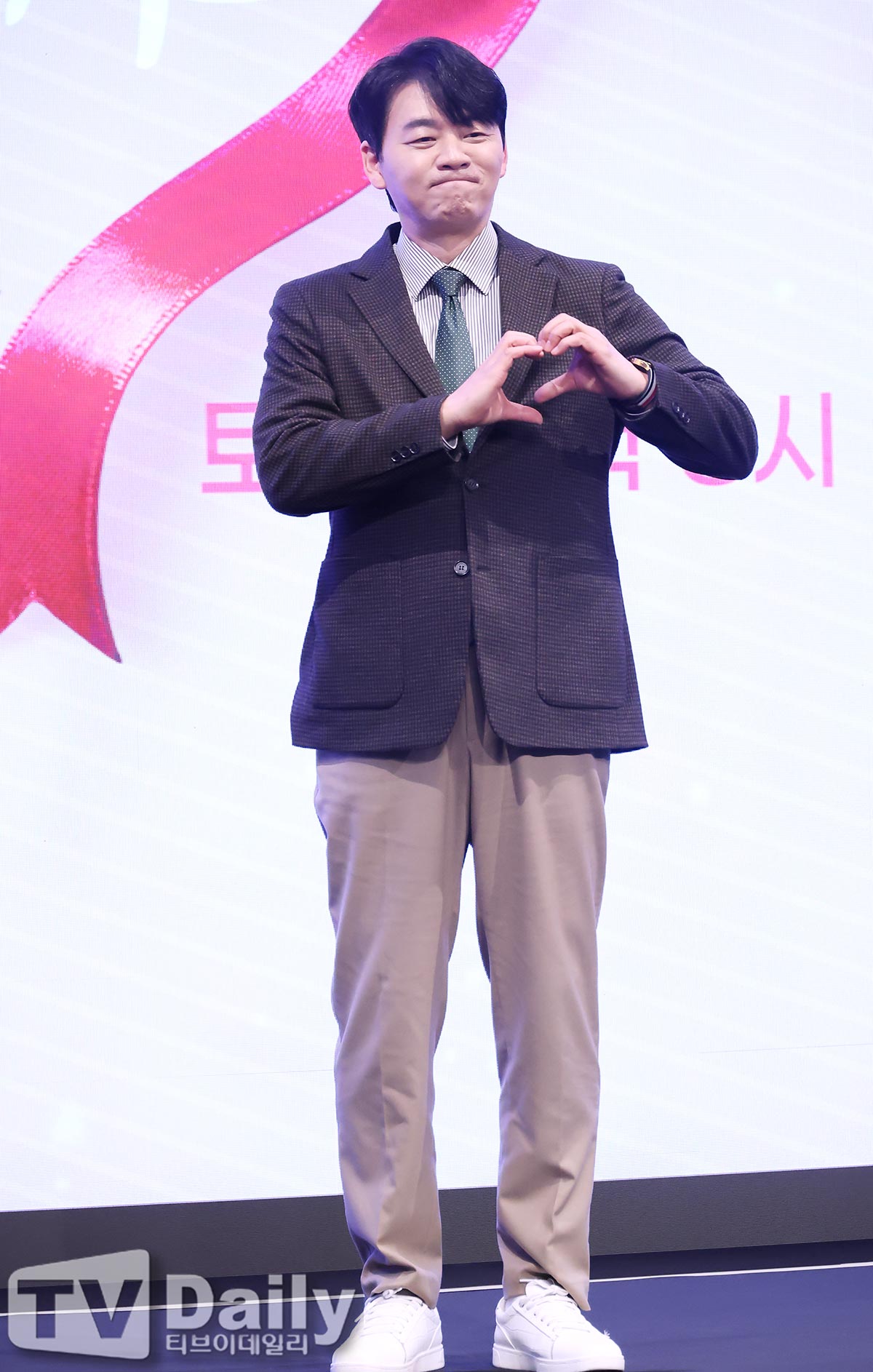 ƼºêÀ̵¥Àϸ® Æ÷Åä