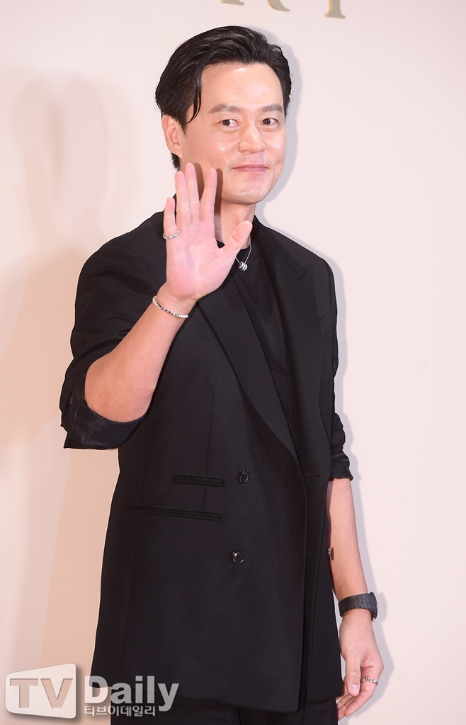 ��� �̼���