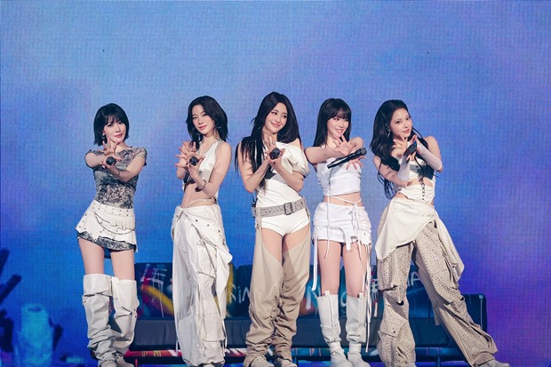 ��������