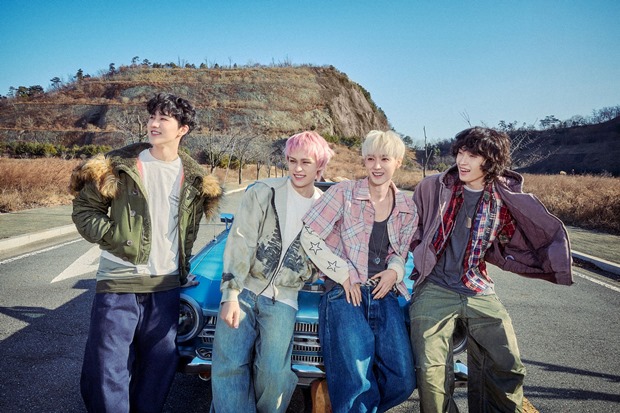 ���̿���