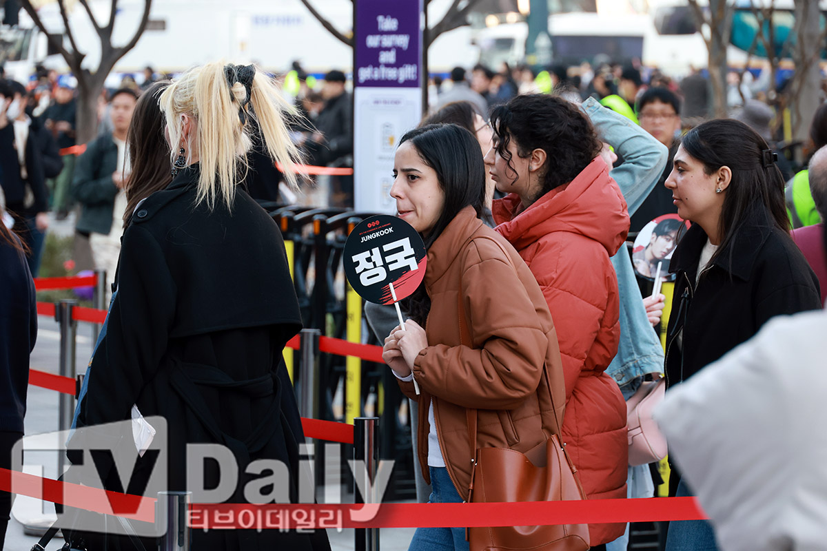 ƼºêÀ̵¥Àϸ® Æ÷Åä