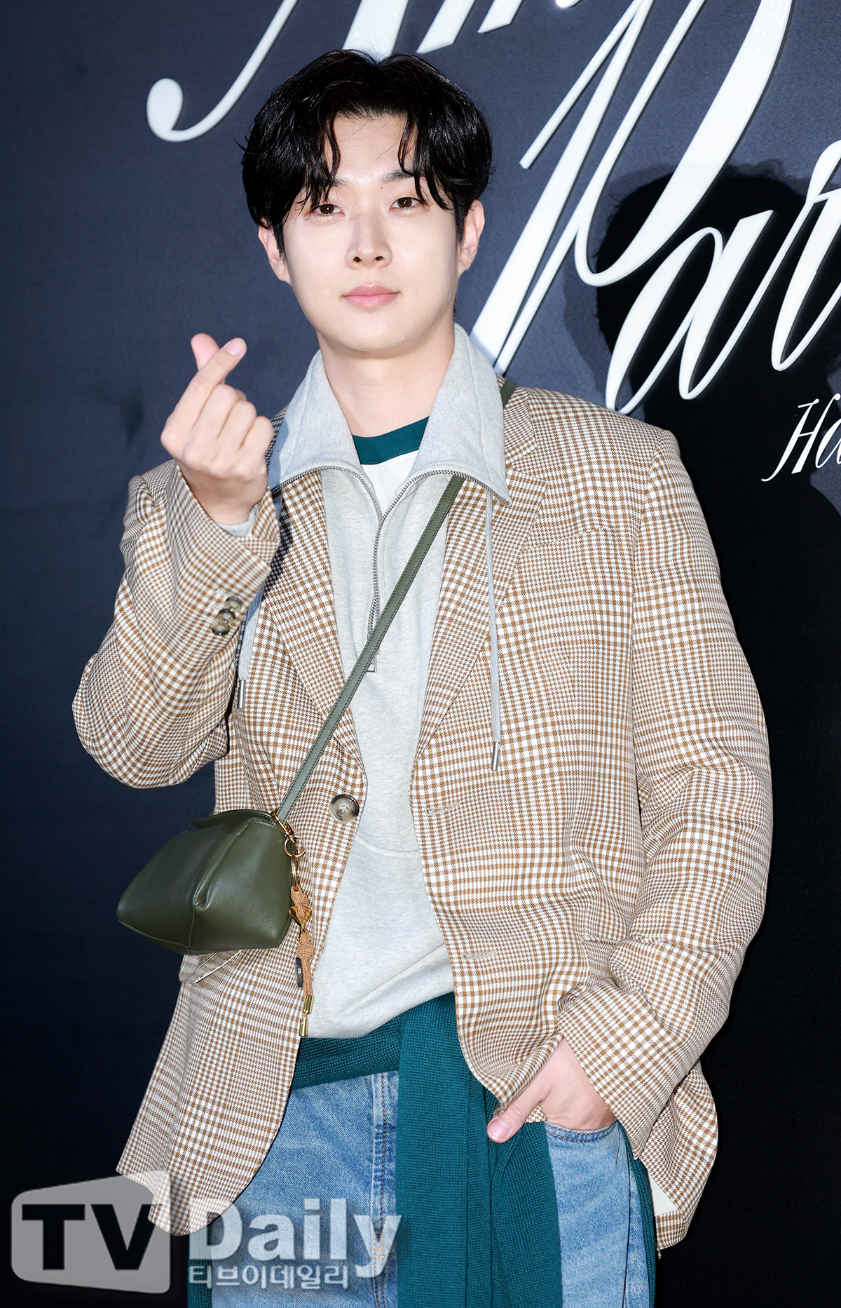 ƼºêÀ̵¥Àϸ® Æ÷Åä