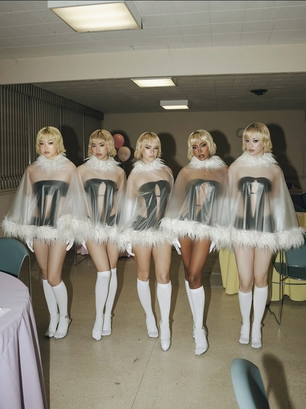 Ĺ������