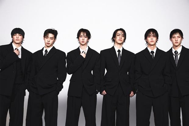 82������